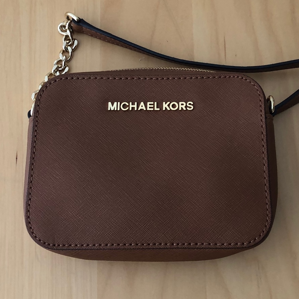 Michael Kors Small leather crossbody bag